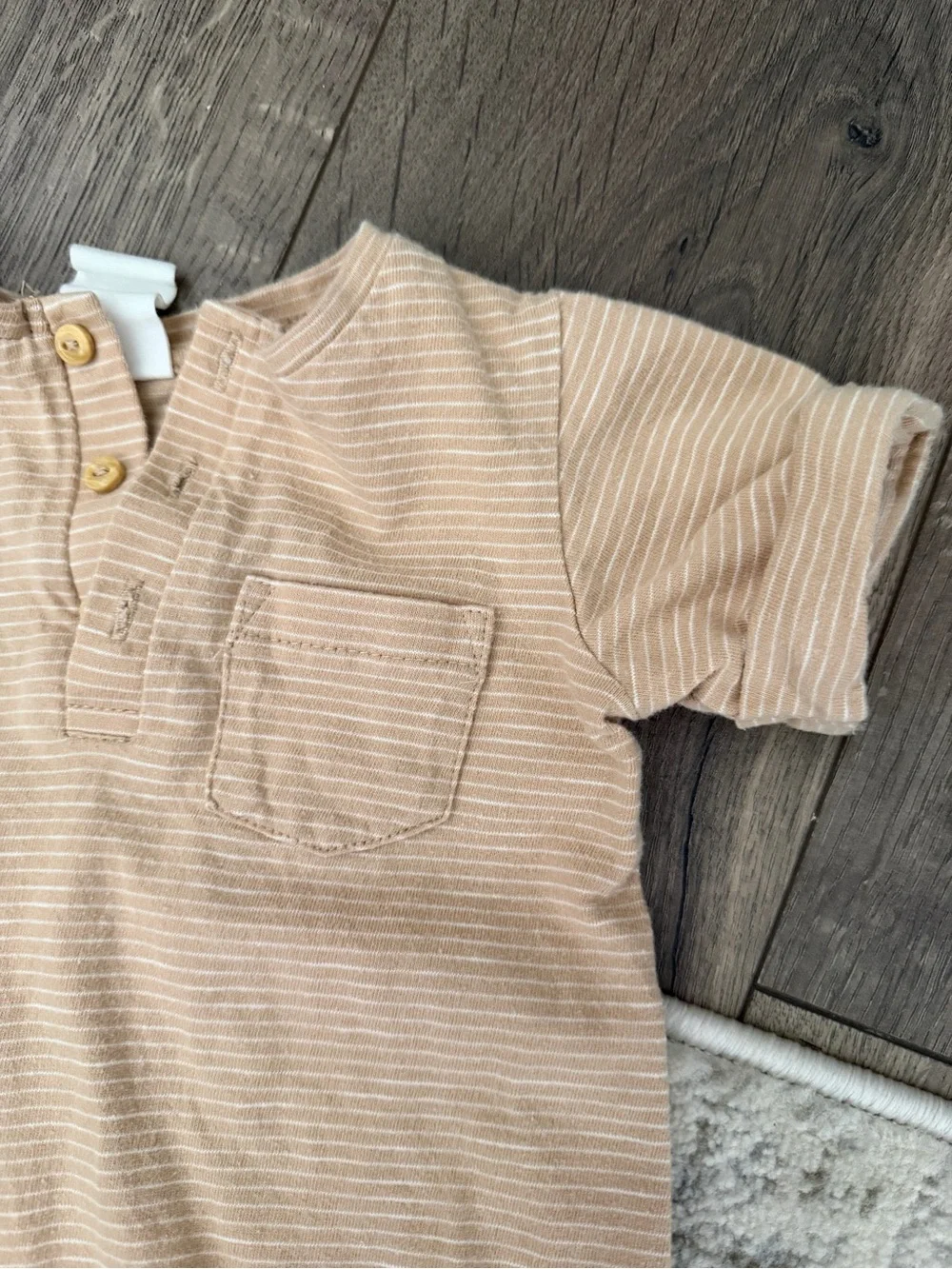 H&M Baby Boy Short-Sleeve One-Piece in Light Tan Stripe (0-3 months)